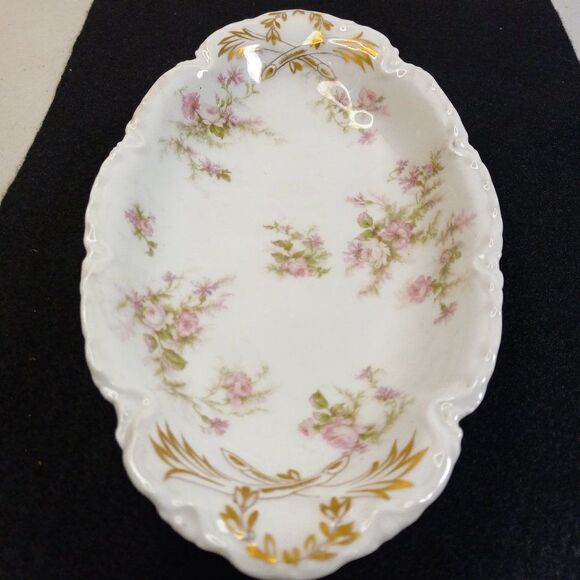 Vintage Haviland France Limoges White Porcelain Pink Roses Gold trim Cottagecore - Picture 1 of 7